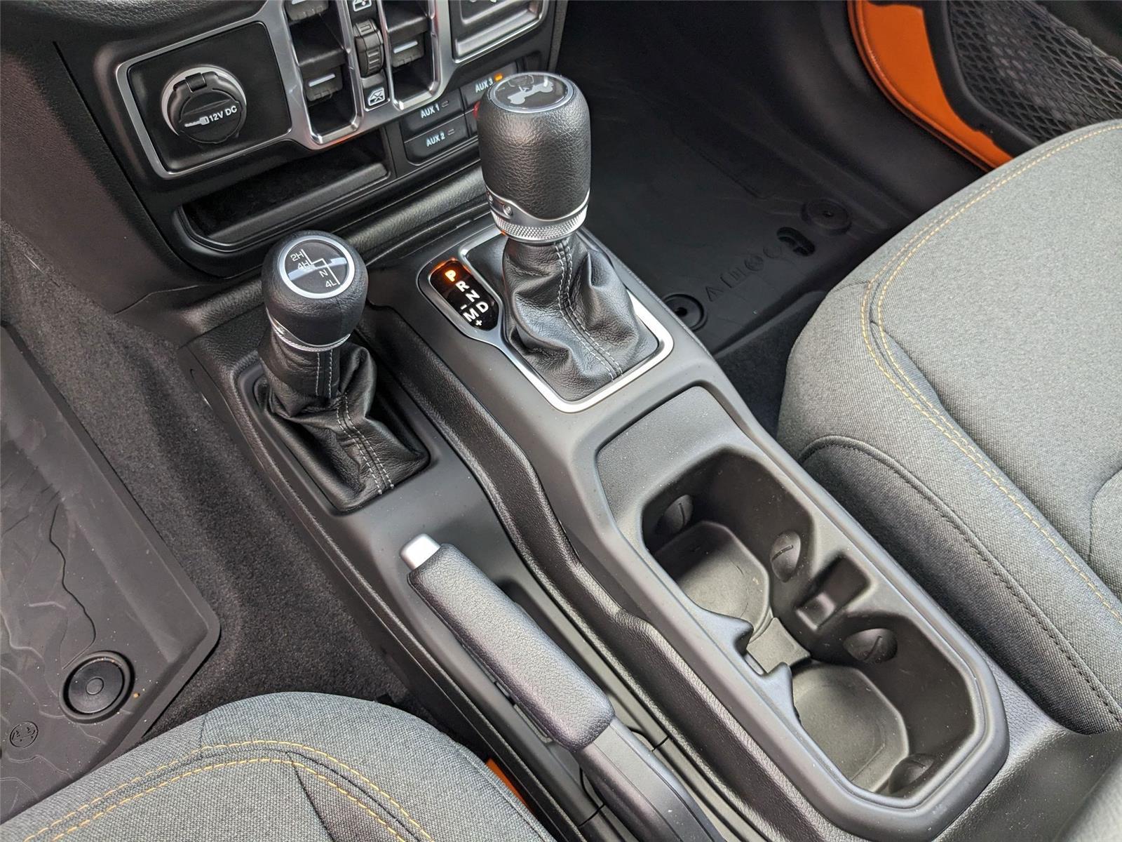 2025 Jeep Wrangler Sport photo 11