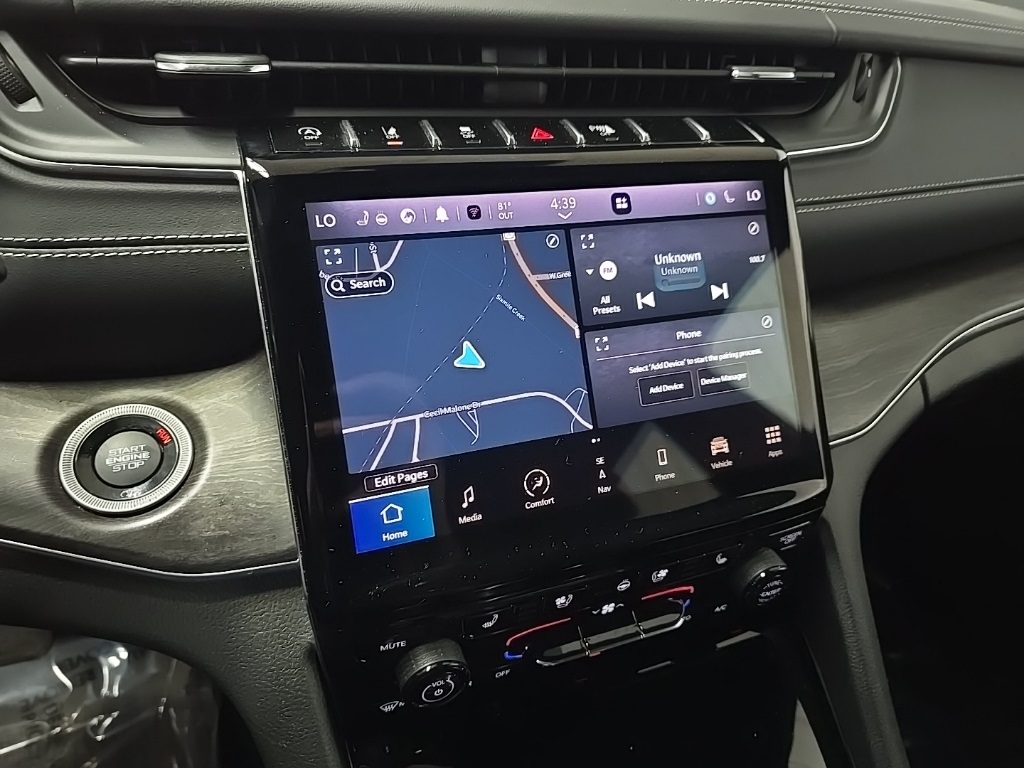 2023 Jeep Grand Cherokee Overland photo 26