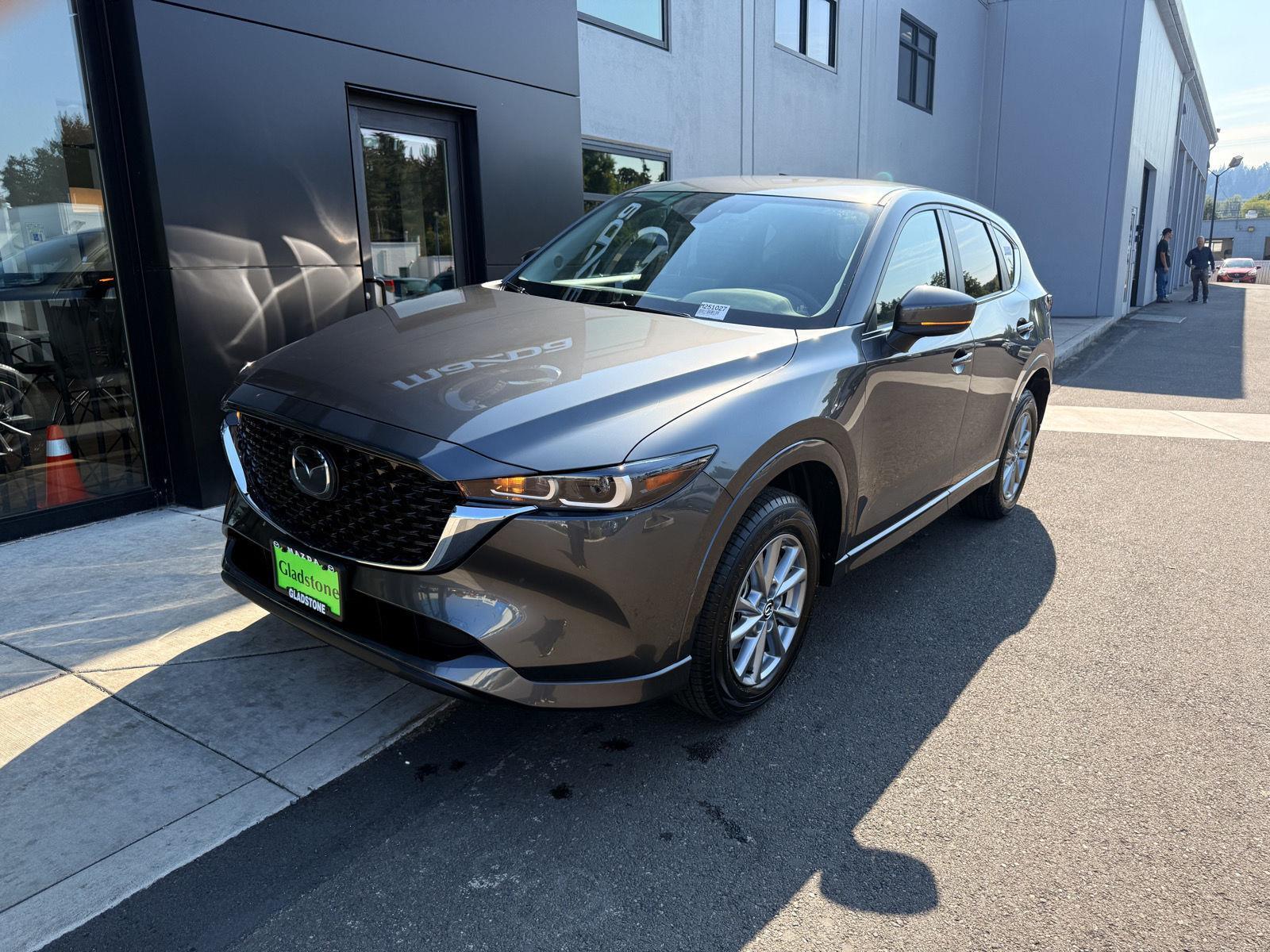 2025 Mazda CX-5 S Select Package's photo