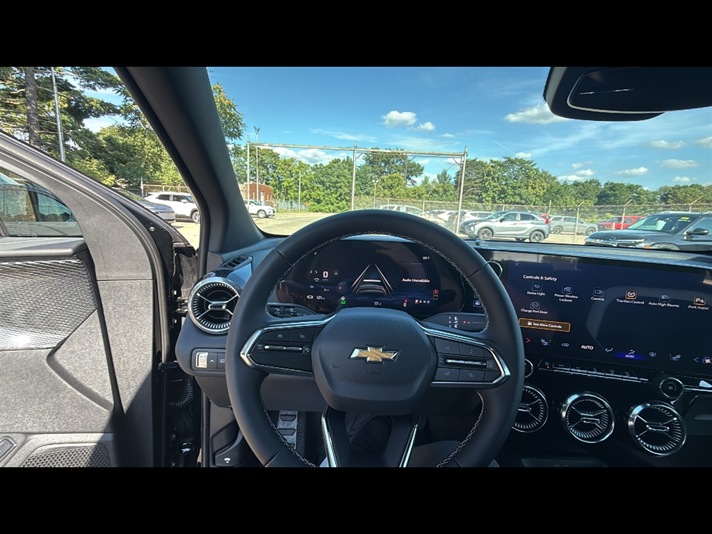 2025 Chevrolet Blazer EV photo 9
