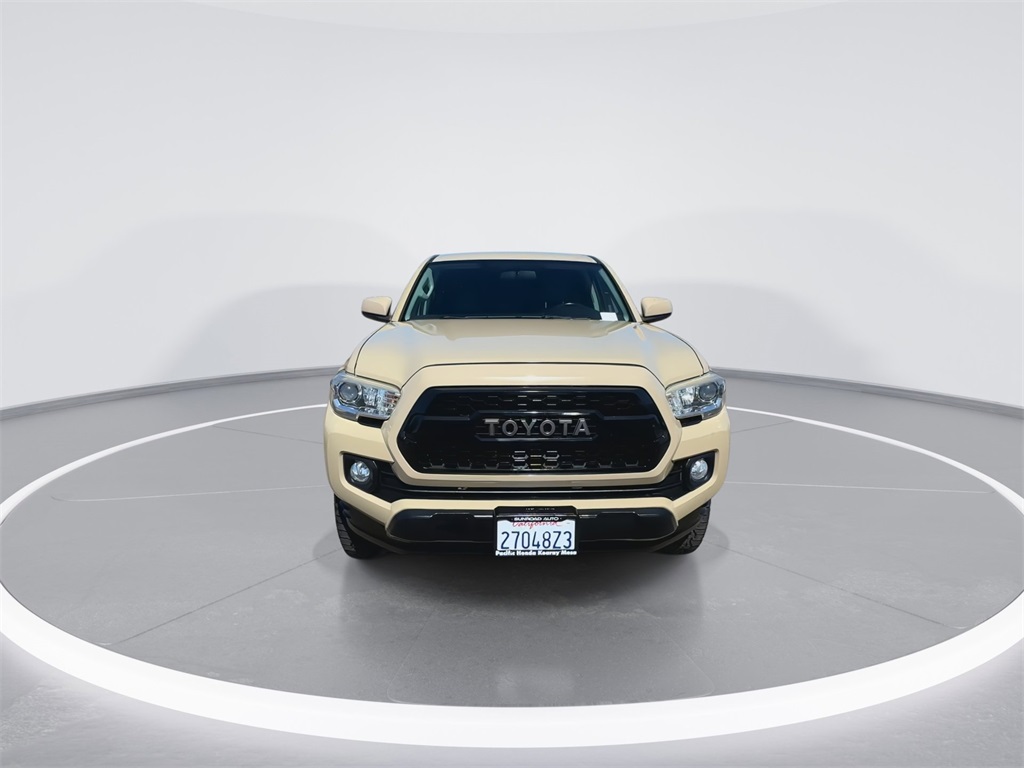 2016 Toyota Tacoma SR5 photo 3