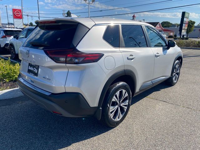 2023 Nissan Rogue SV photo 3