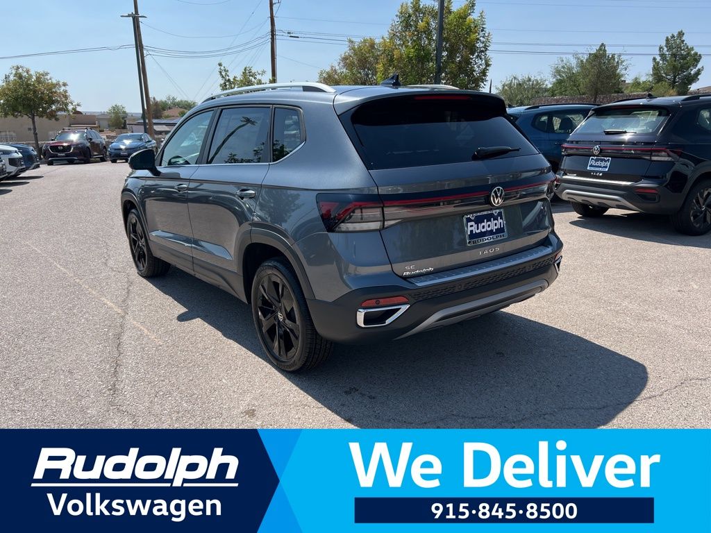 2025 Volkswagen Taos SE photo 3