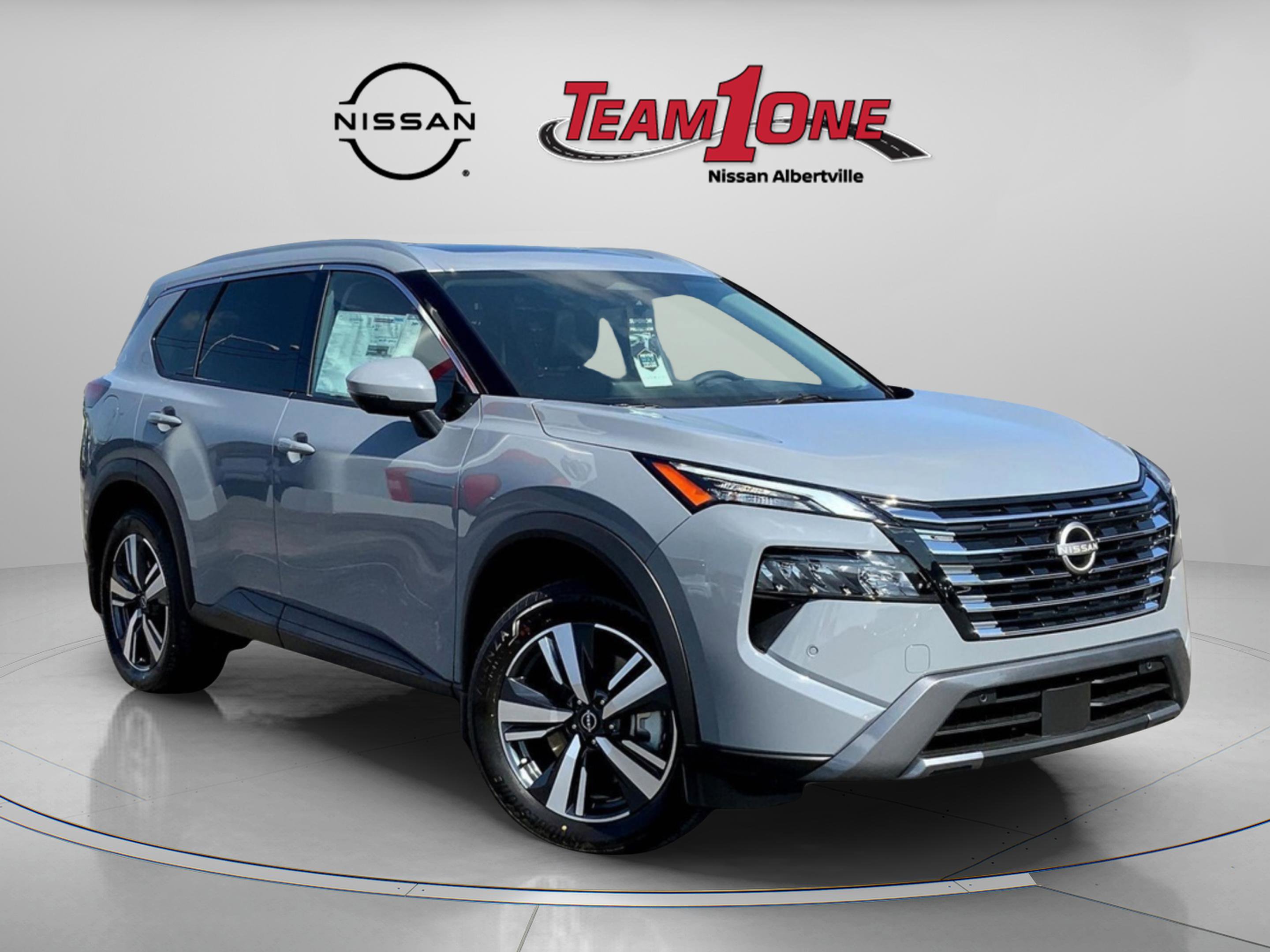 2025 Nissan Rogue SL's photo