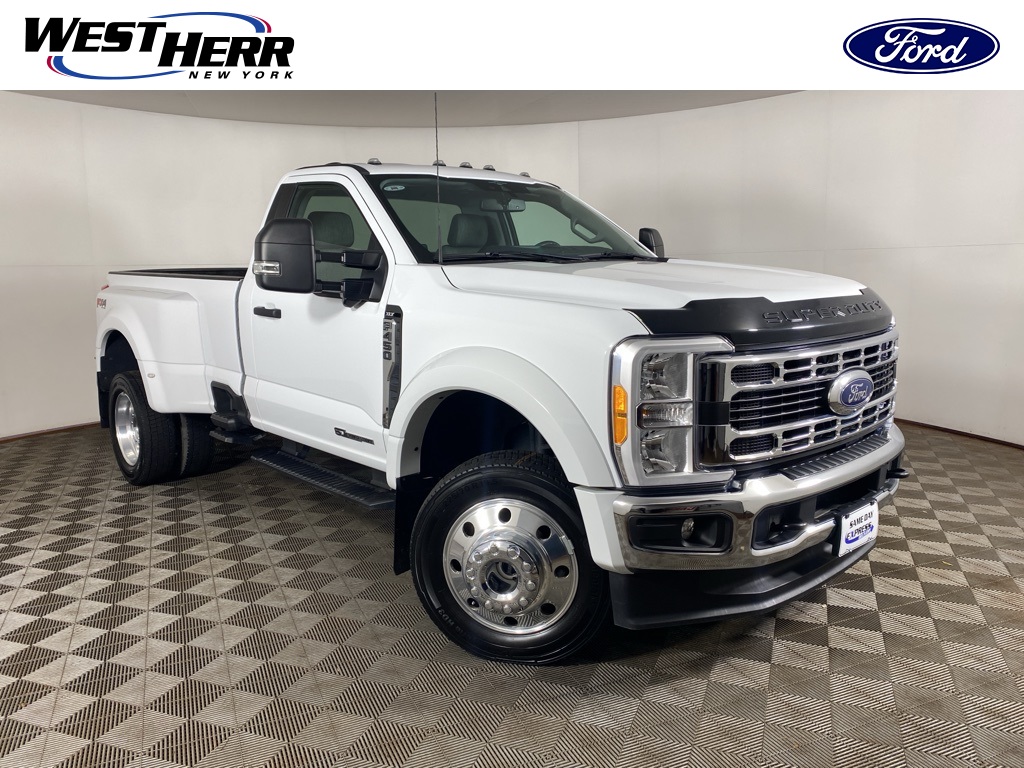 2023 Ford F-450 Super Duty XLT's photo