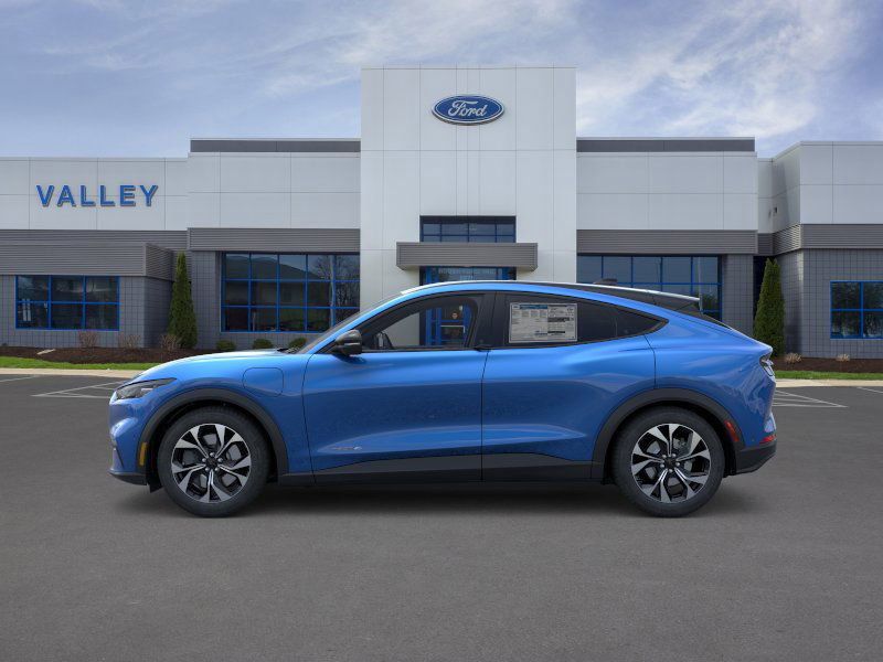 2025 Ford Mustang Mach-E Select photo 4