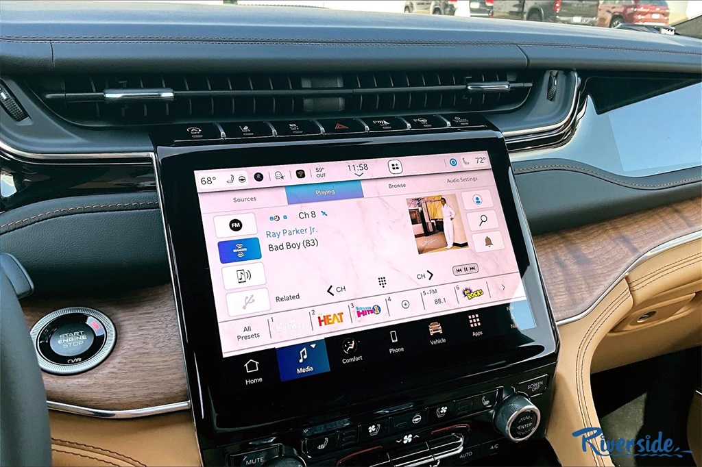 2025 Jeep Grand Cherokee L Summit Reserve photo 6