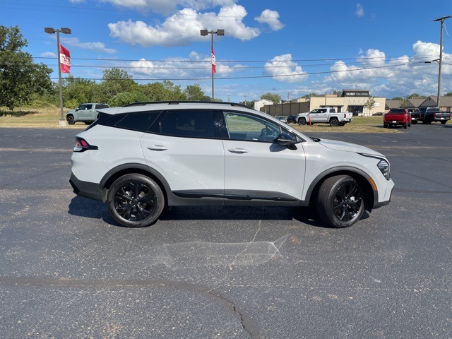 2025 Kia Sportage X-Line photo 4