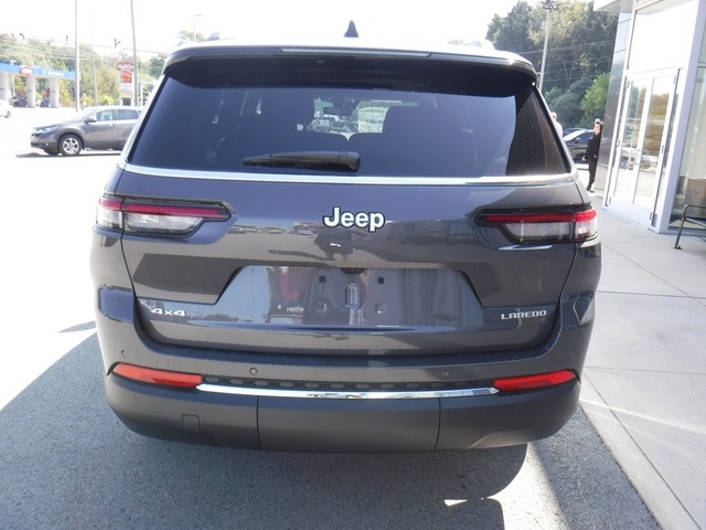 2025 Jeep Grand Cherokee Laredo X photo 9