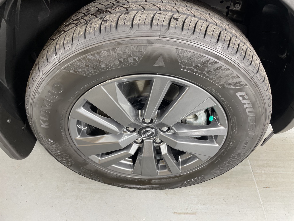 2025 Nissan Pathfinder SV photo 10