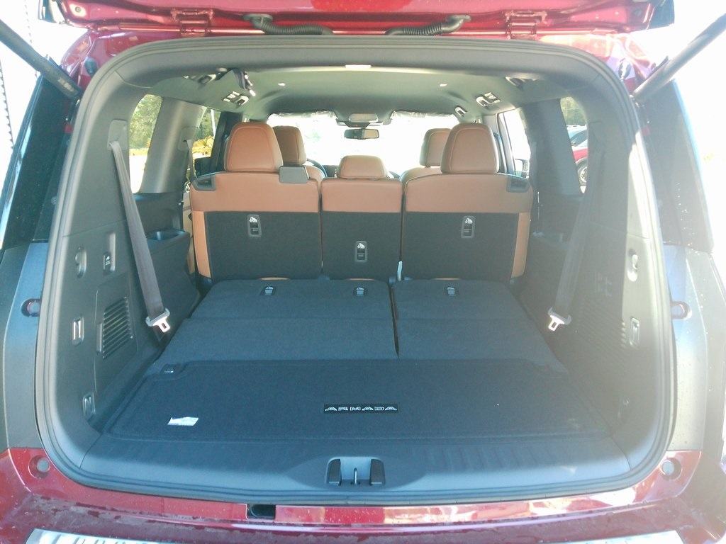 2025 Nissan Armada SL photo 22