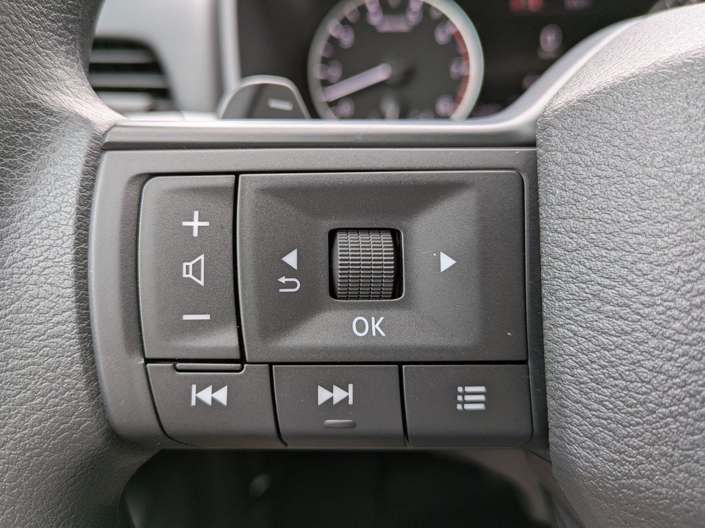 2026 Nissan Rogue S photo 18