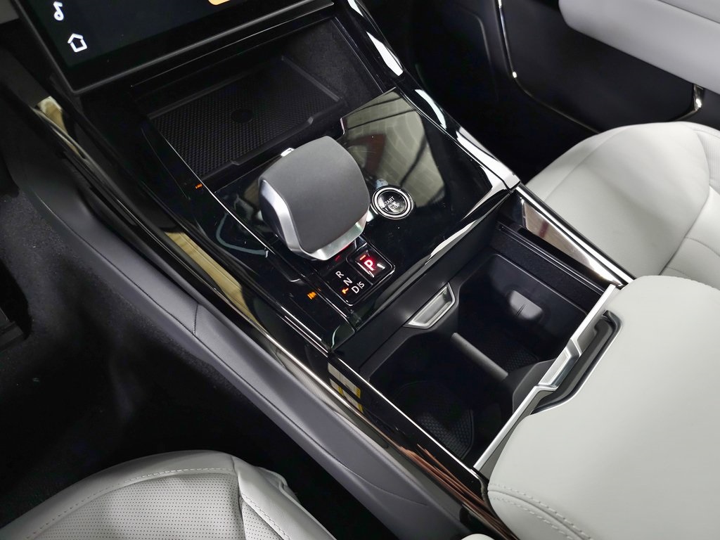 2025 Land Rover Range Rover Sport SE photo 25