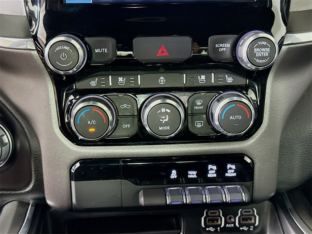 2022 Ram 1500 Laramie photo 17