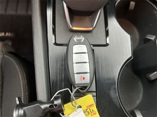 2021 Nissan Rogue SV photo 22