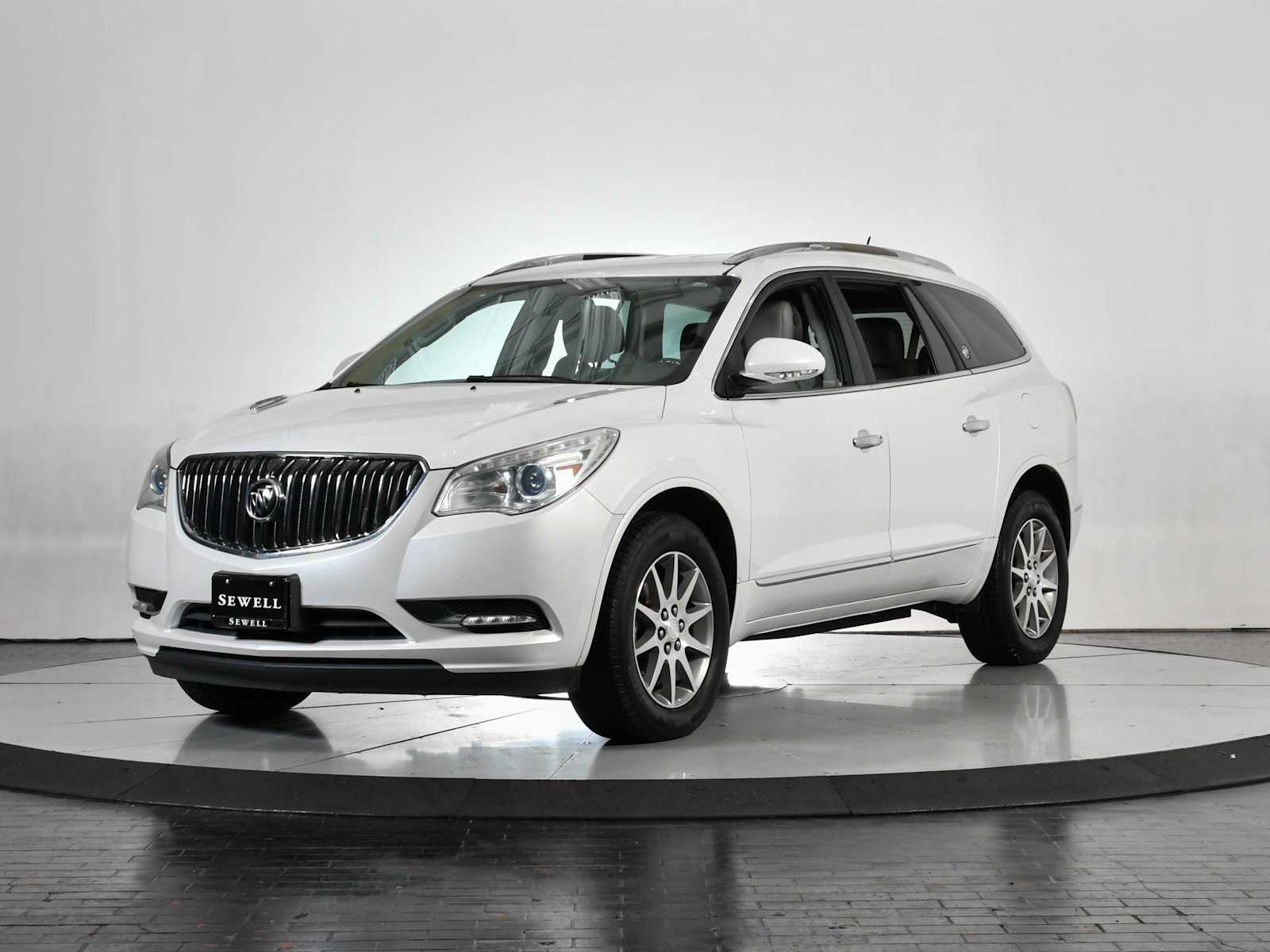 2017 Buick Enclave Convenience's photo