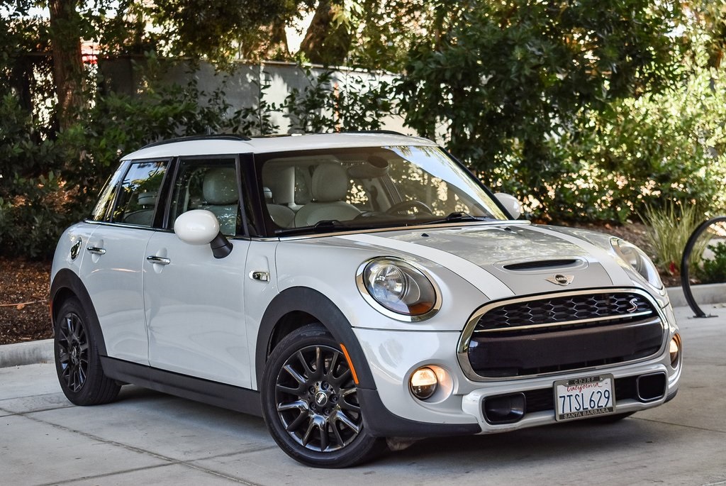 2016 MINI Cooper