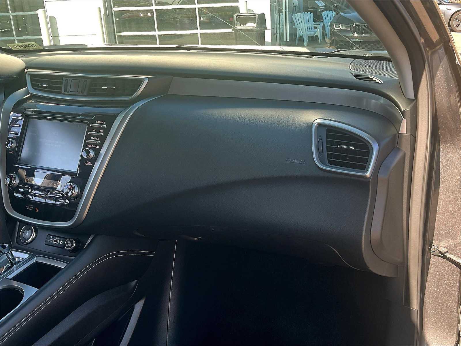 2023 Nissan Murano SV photo 13
