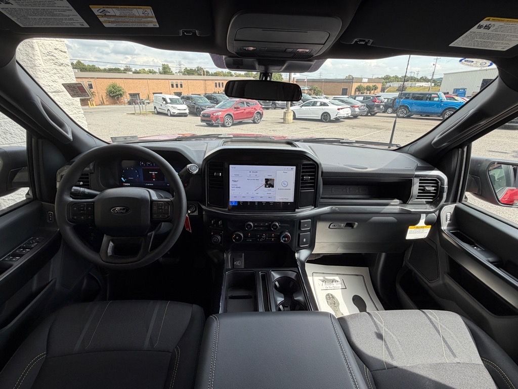 2025 Ford F-150 STX photo 4