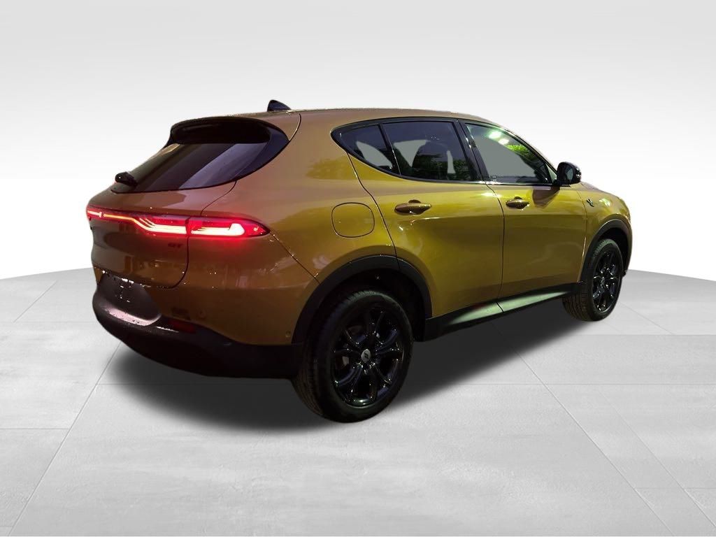 2024 Dodge Hornet GT photo 3