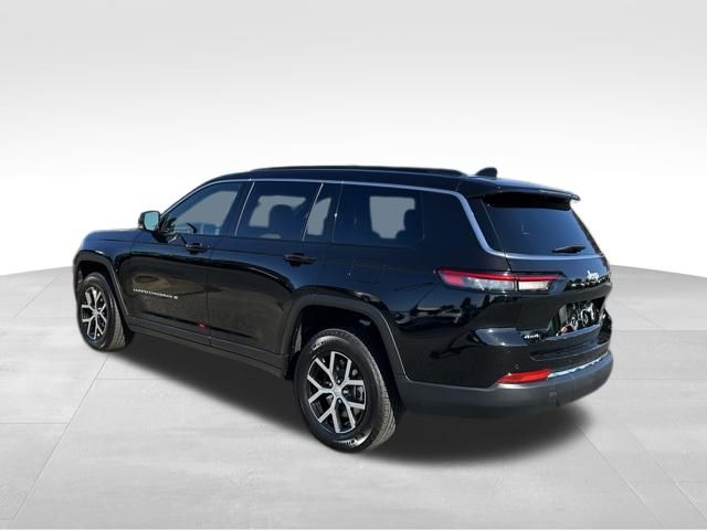 2025 Jeep Grand Cherokee Limited photo 4