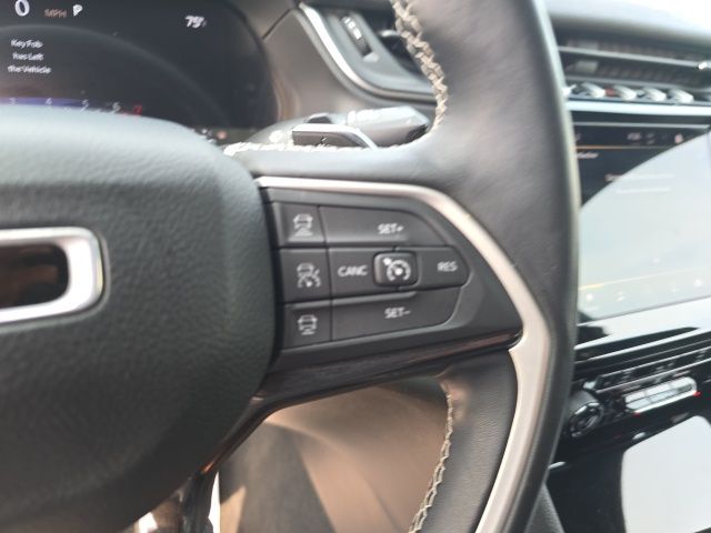 2022 Jeep Grand Cherokee Altitude photo 16