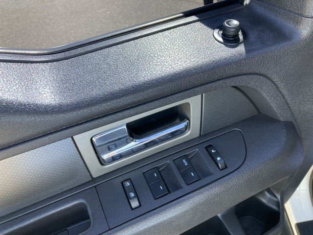 2010 Ford F-150 SVT Raptor photo 13
