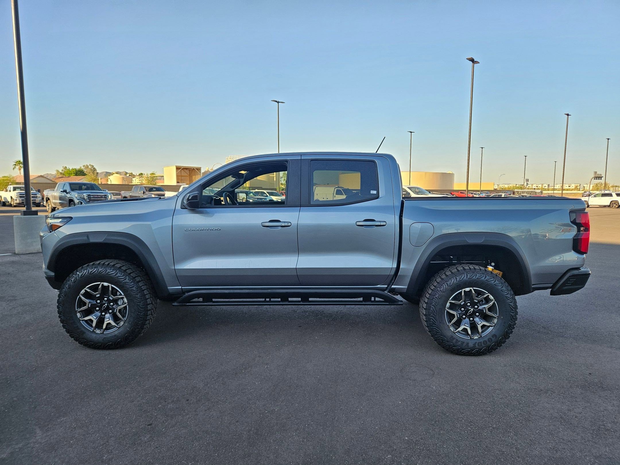 2026 Chevrolet Colorado ZR2 photo 2