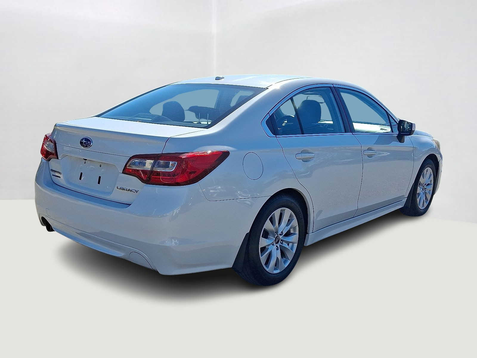 2015 Subaru Legacy 2.5i Premium photo 4