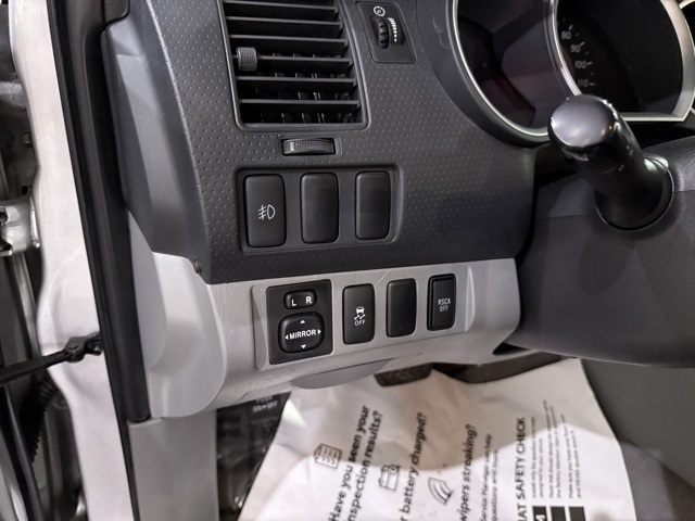 2010 Toyota Tacoma PreRunner photo 9