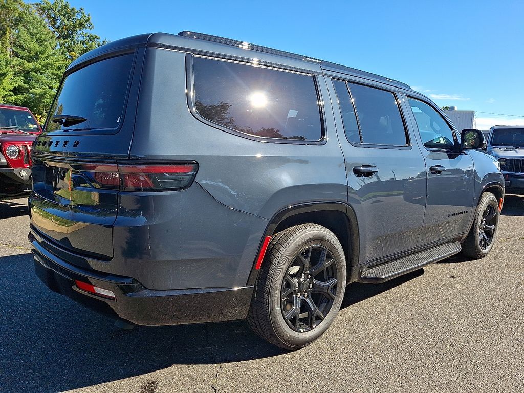 2025 Jeep Wagoneer Series II photo 3