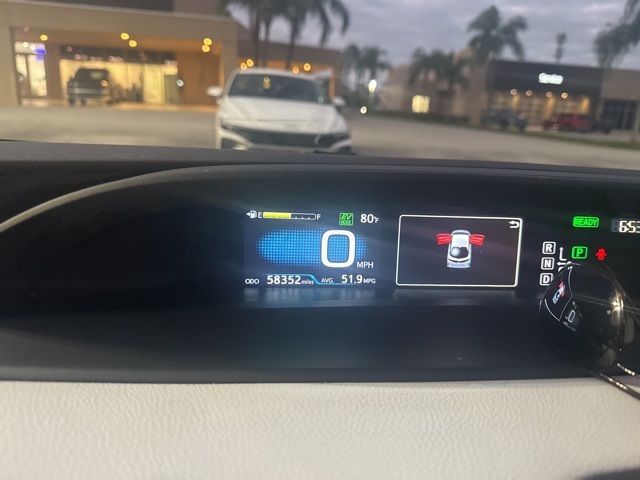 2018 Toyota Prius Prime Plus photo 2