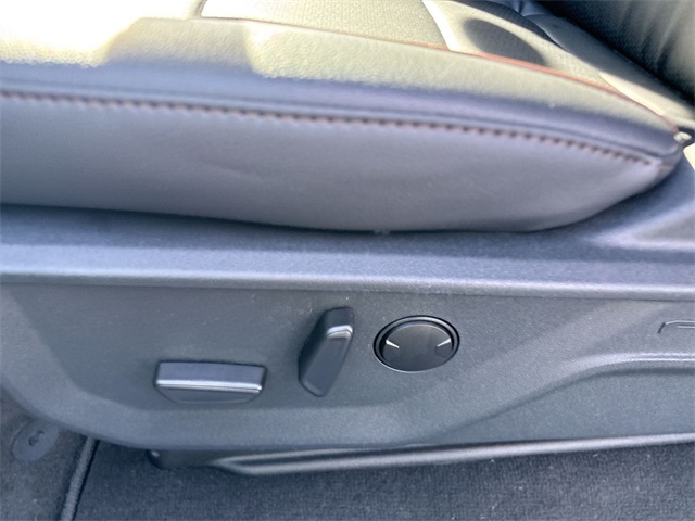 2026 Ford F-250 Lariat photo 3