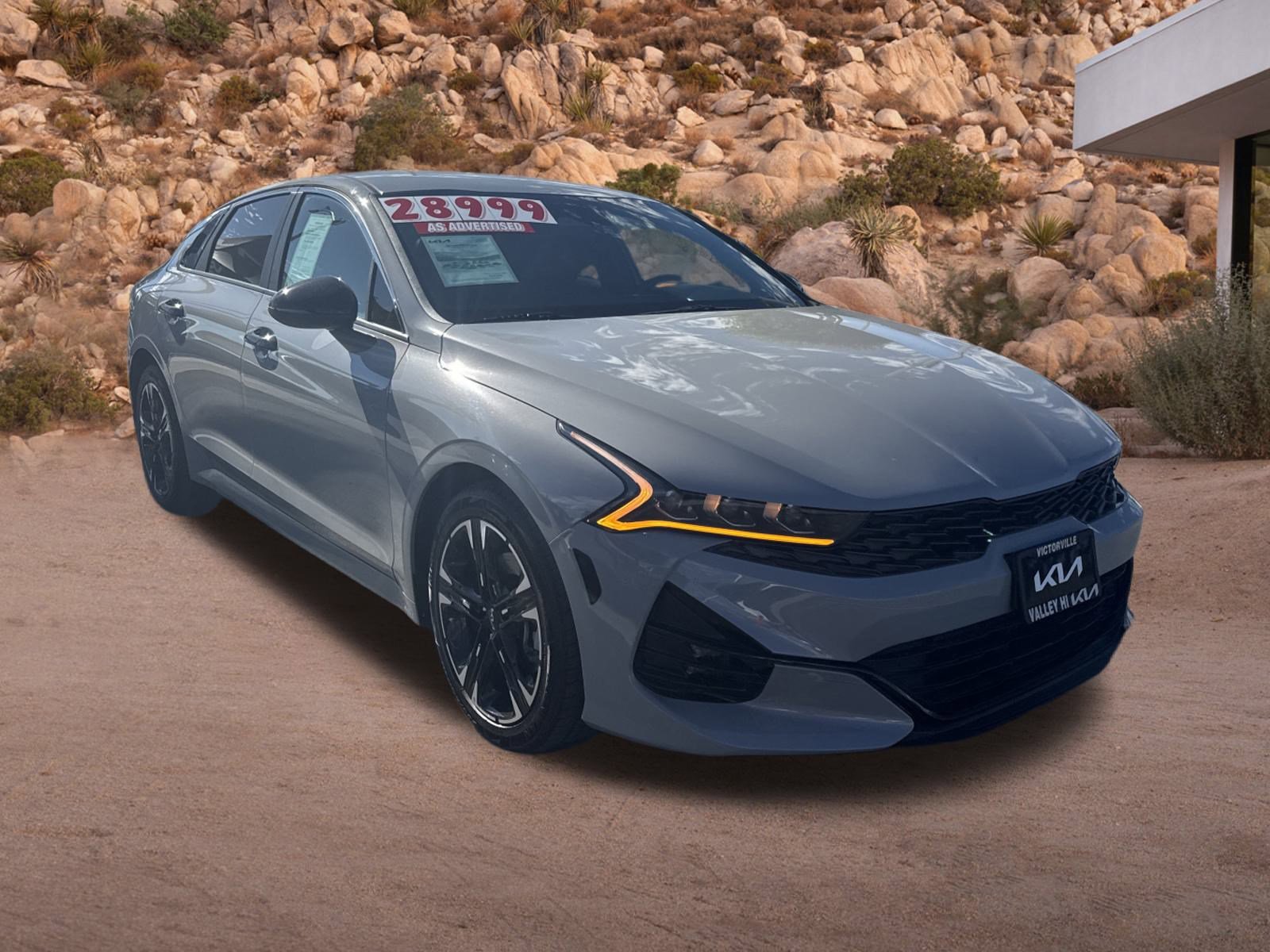 2024 Kia K5 GT-Line photo 2