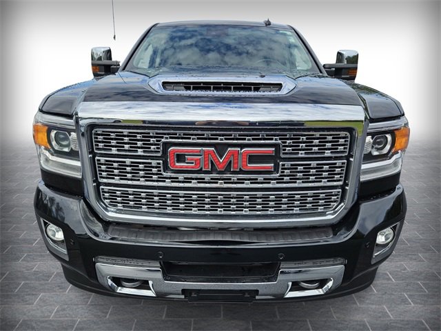 2019 Gmc Sierra 2500 HD Denali photo 2