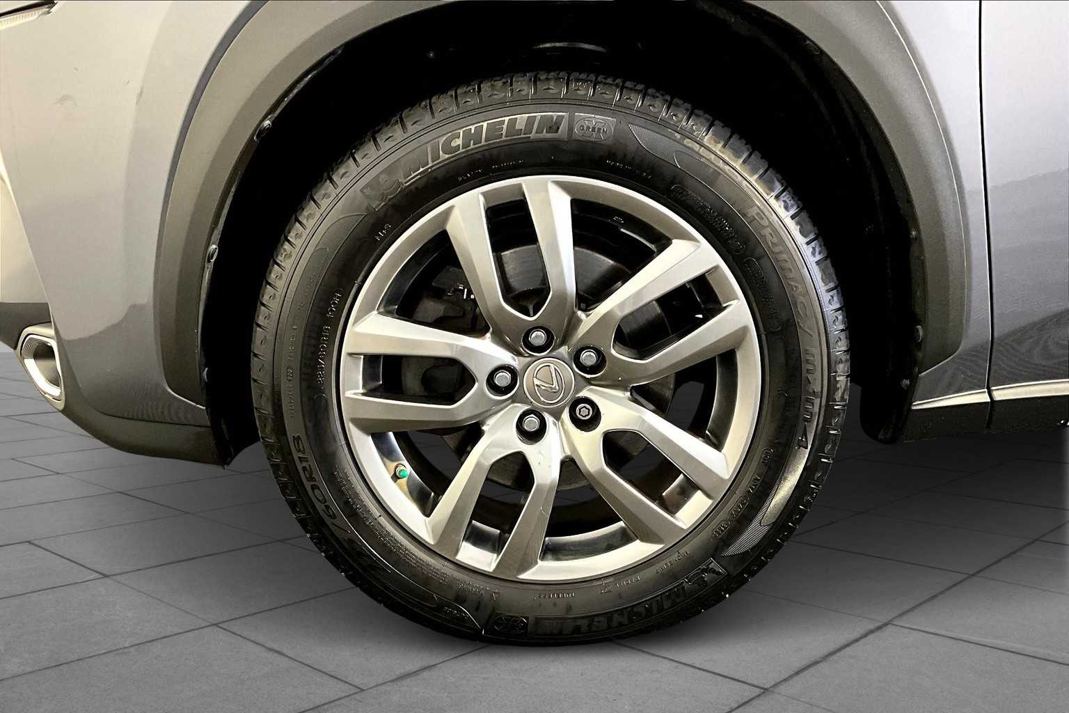 2015 Lexus NX 200t AWD photo 10