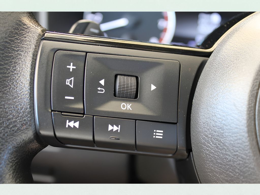 2023 Nissan Rogue SV AWD photo 13