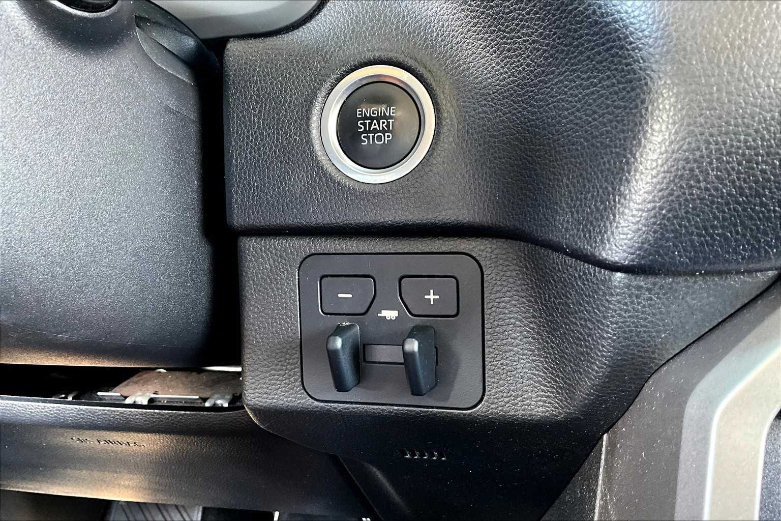 2022 Toyota Tundra SR5 photo 32