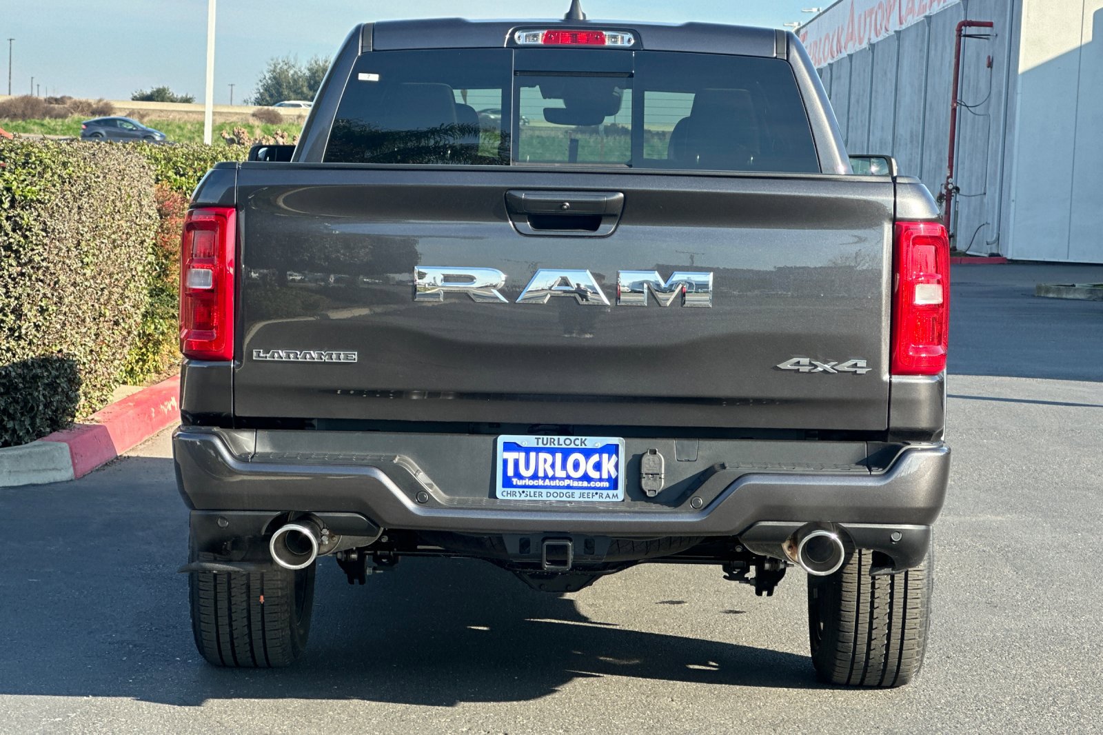 2025 Ram 1500 Laramie photo 5