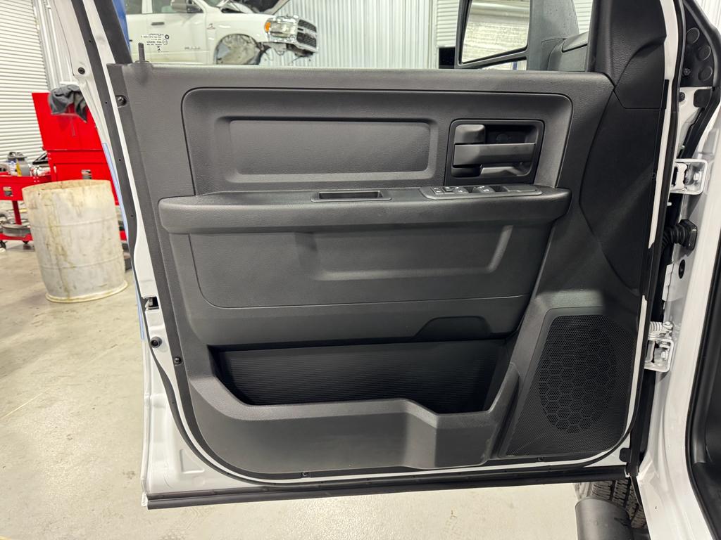 2025 Ram 2500 Tradesman photo 19