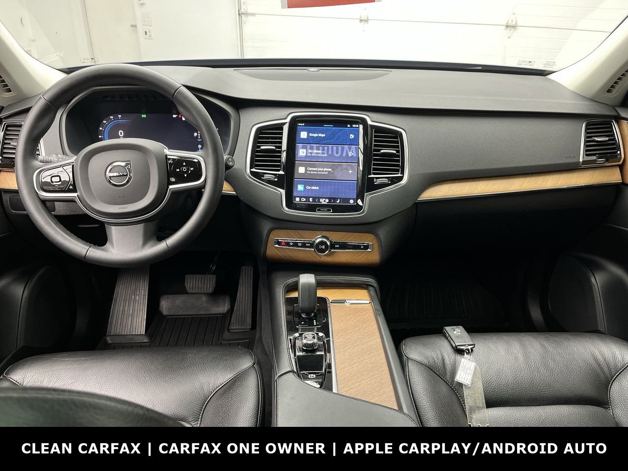 2023 Volvo XC90 AWD Plus photo 3