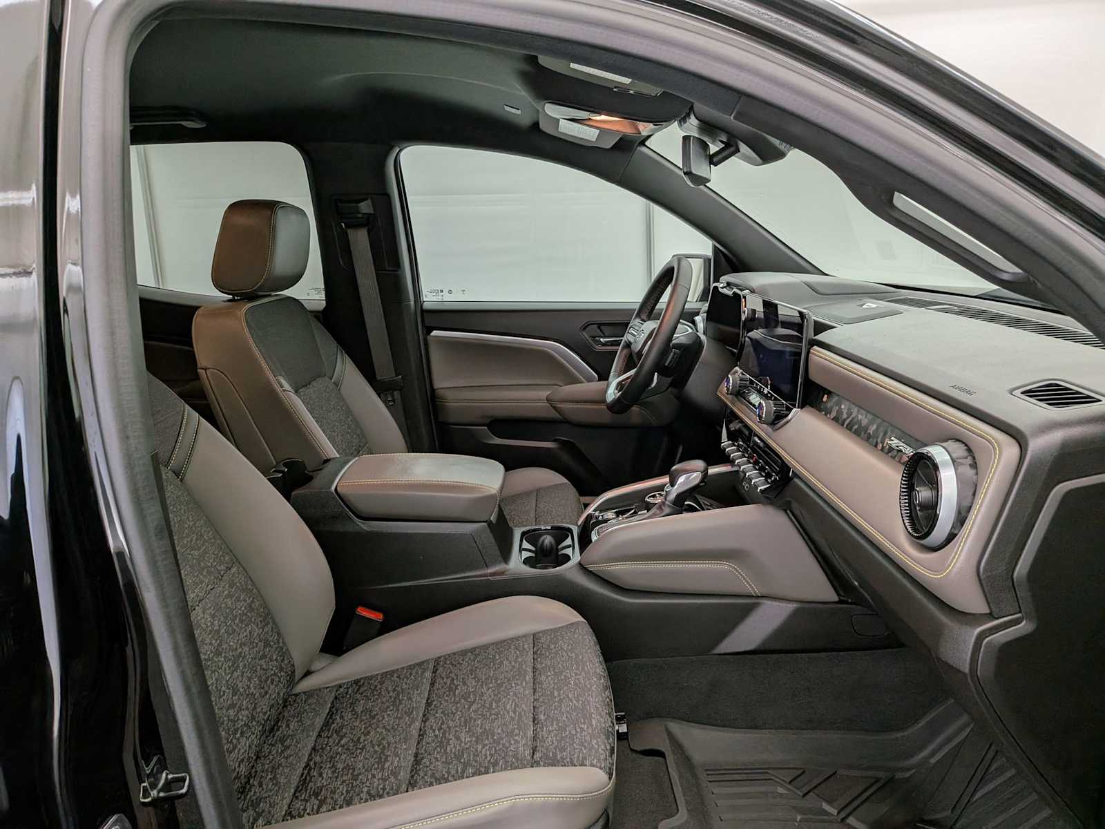 2024 Chevrolet Colorado ZR2 photo 18