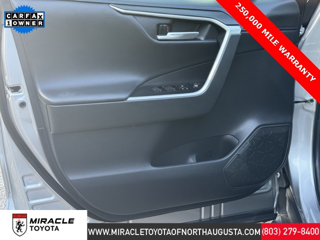 2023 Toyota RAV4 Hybrid XSE photo 10