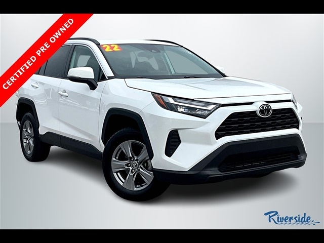 2022 Toyota RAV4 XLE's photo