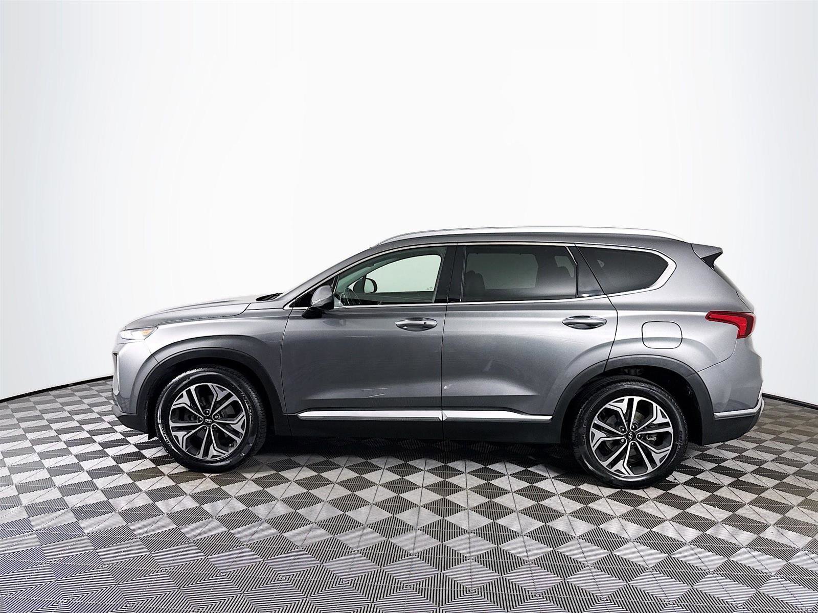 2019 Hyundai Santa Fe Limited photo 2