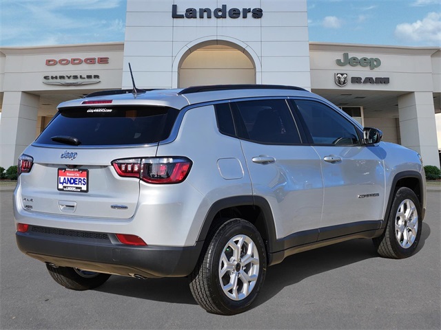 2025 Jeep Compass North Edition Latitude photo 3