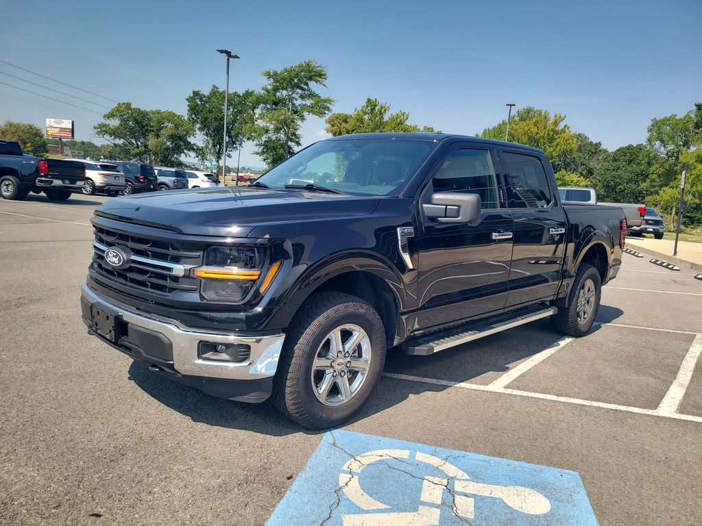 2024 Ford F-150 XLT photo 5
