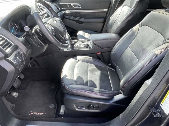 2019 Ford Explorer Sport photo 4