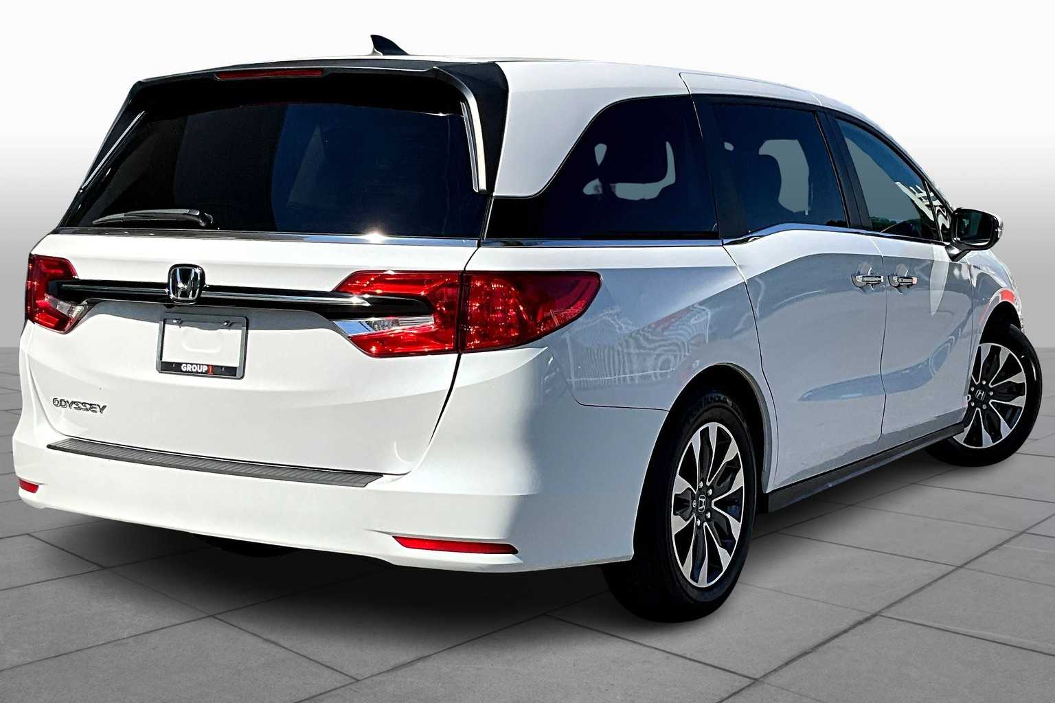 2023 Honda Odyssey EX-L photo 12
