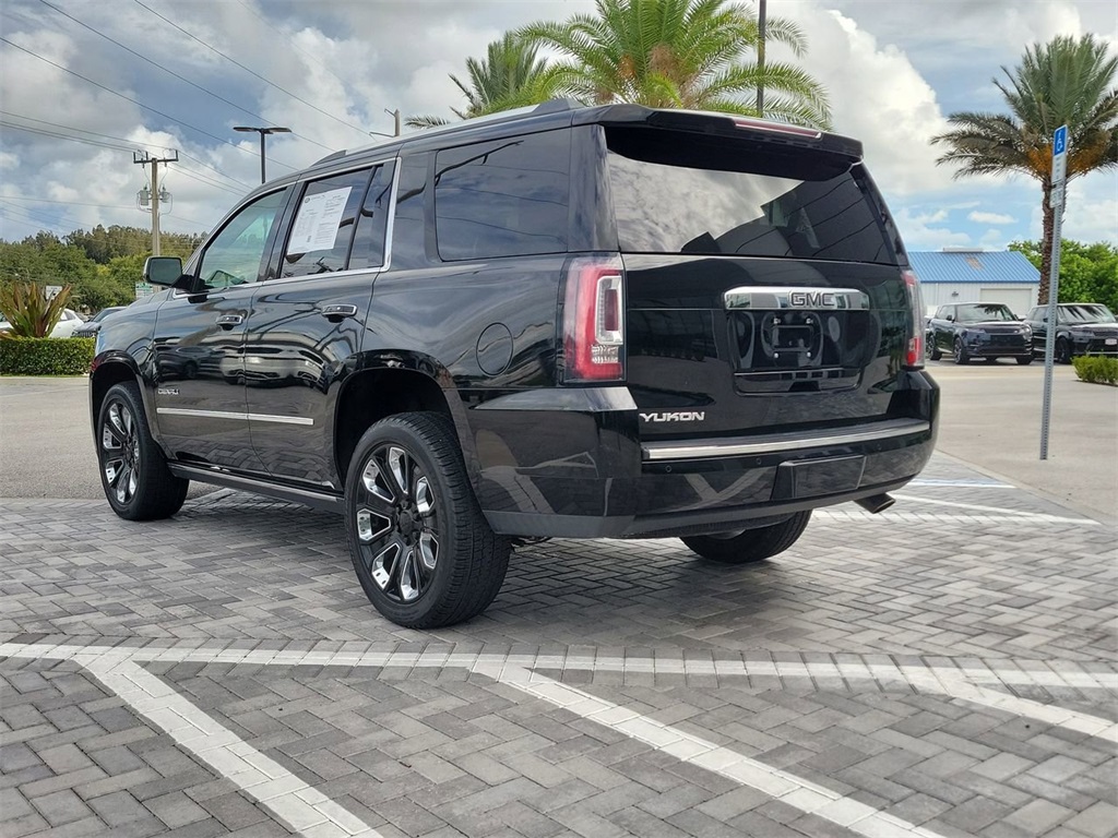 2020 Gmc Yukon Denali photo 2